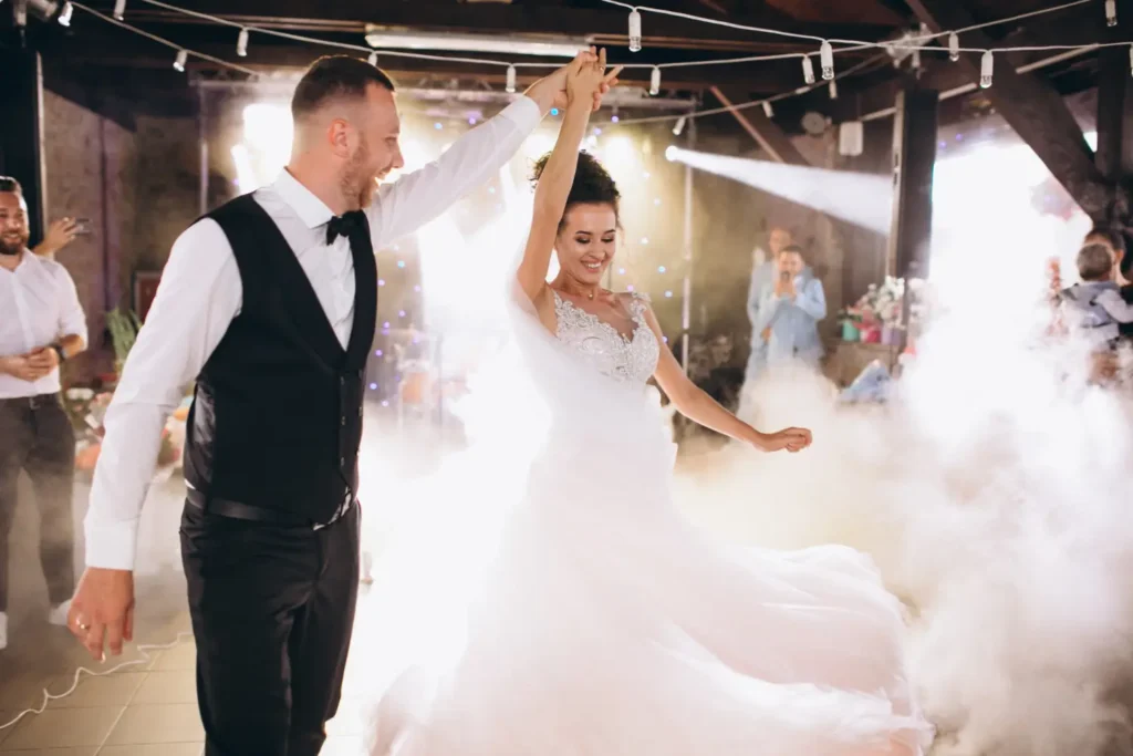Couple dancing on a wedding